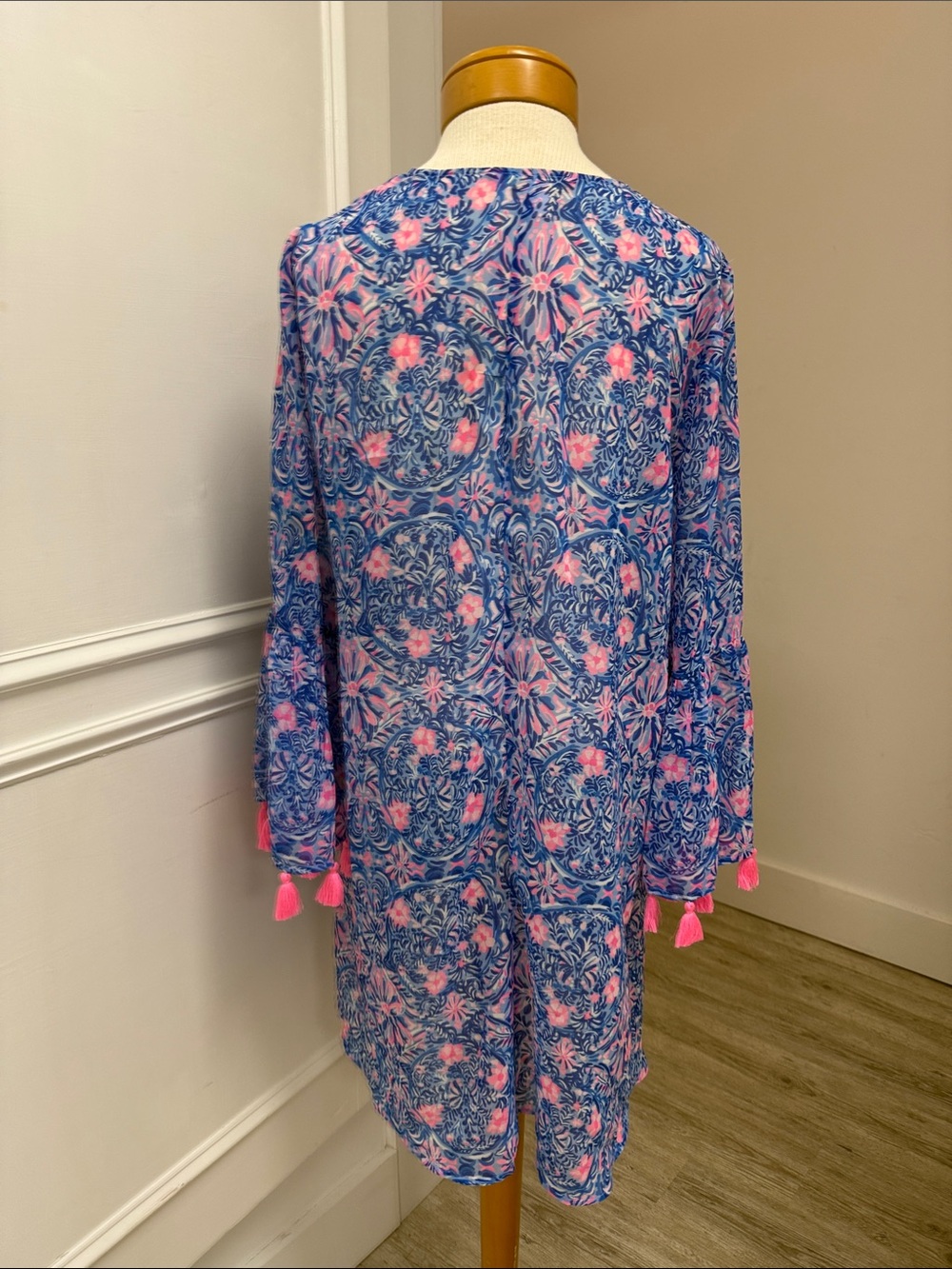 Lilly Pulitzer Motley Cover-up Medium Tankin It Easy-Blue Peri - Picture 5 of 5
